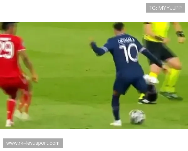 内马尔灵巧假动作后突然转向突入肋部：一套让你在球场爆发的全面训练系统