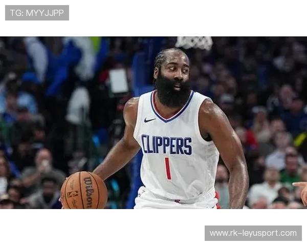 哈登精准分球,快船攻势一波接一波