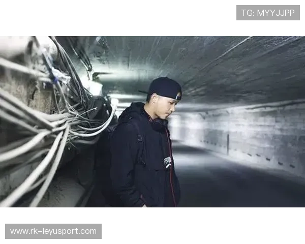 _明星导师指导训练营：点亮青少年的运动之路_，明星导师英文单词